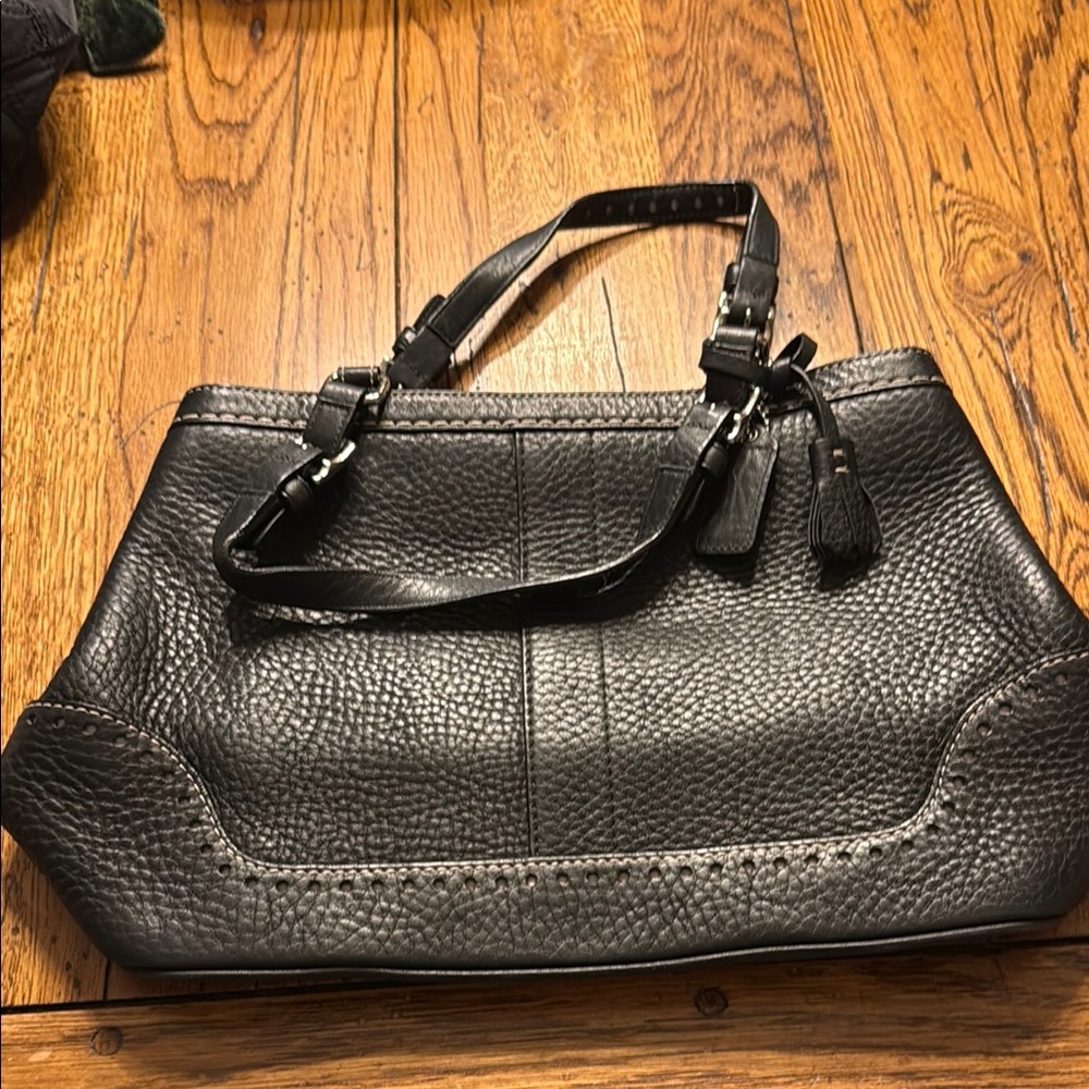 Vintage Coach Hampton J043-5055  Pebbled Soft Leather Tote Bag